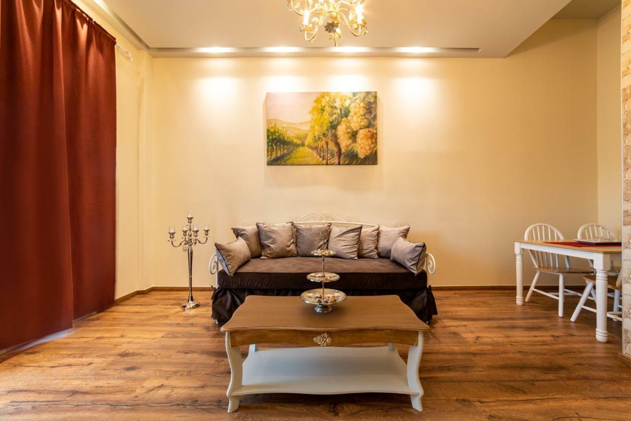 Oinoelia Luxury Suites & Residence Potos Extérieur photo