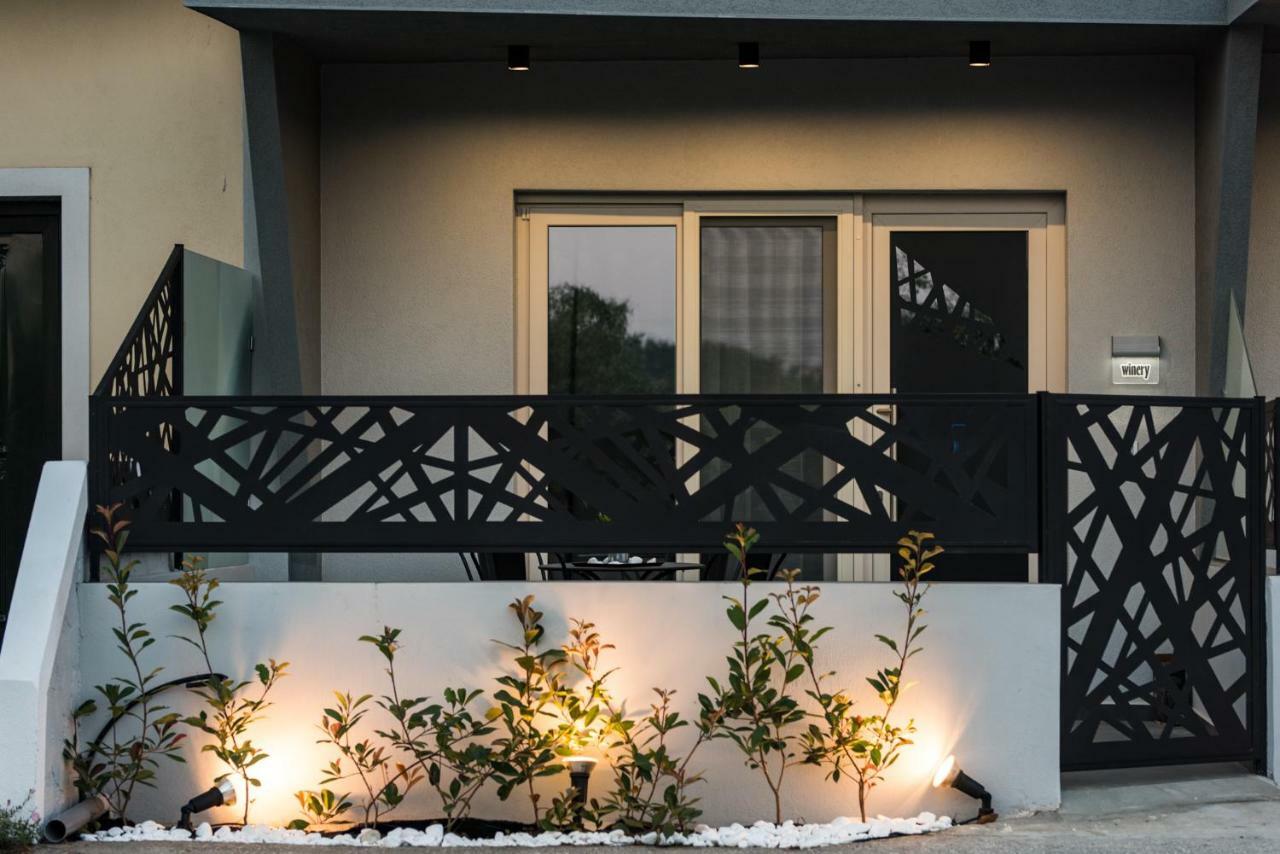 Oinoelia Luxury Suites & Residence Potos Extérieur photo