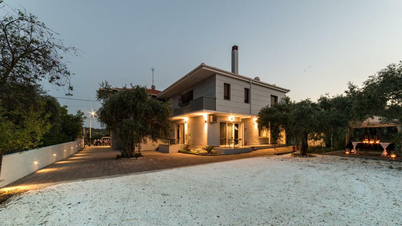 Oinoelia Luxury Suites & Residence Potos Extérieur photo