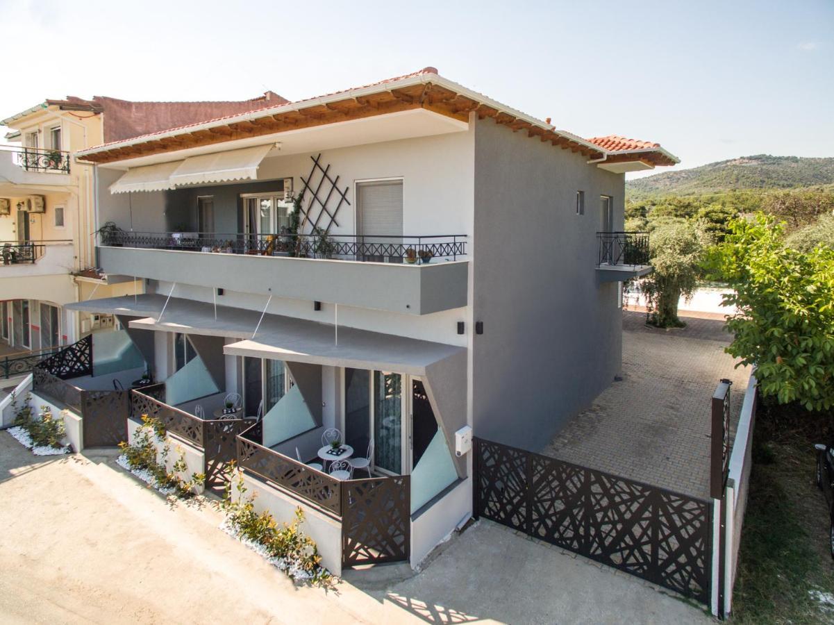 Oinoelia Luxury Suites & Residence Potos Extérieur photo