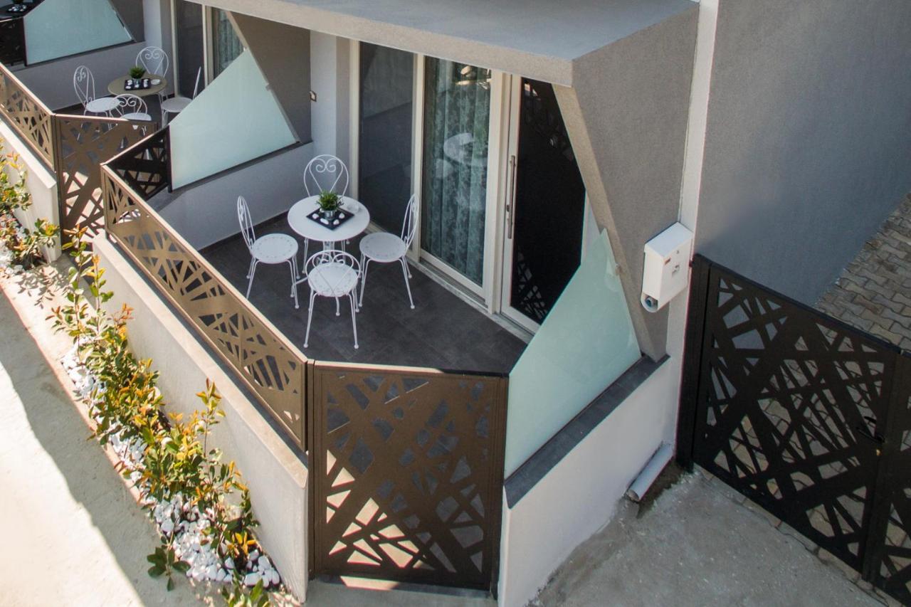 Oinoelia Luxury Suites & Residence Potos Extérieur photo